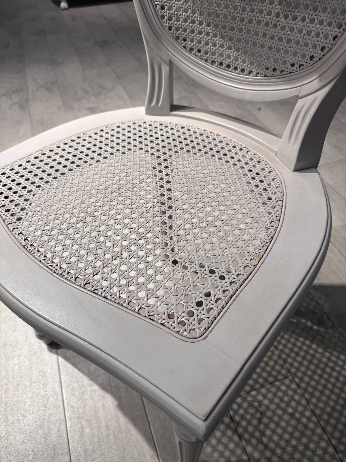 Dettaglio seduta paglia Vienna su sedia Luigi XVI