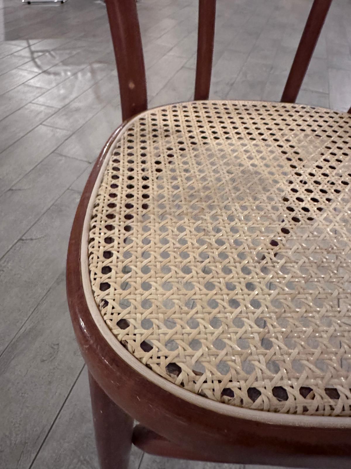 Dettaglio seduta paglia Vienna su sedia Thonet